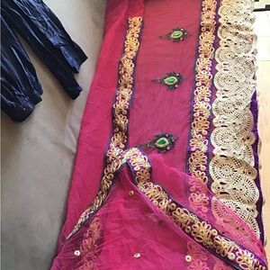 Elegant Pink and Gold Embroidered Sari saree